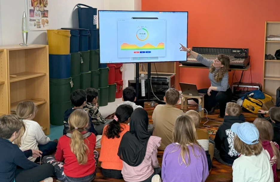 Lyt, leg og lær i skolen