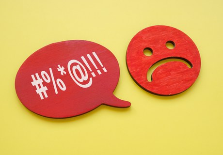 Når sproget splitter os: Hadtale og ekstremisme