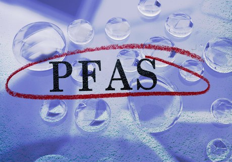 Skal vi finde os i "evighedskemikalier"? Udsigten til bæredygtig nedbrydning af PFAS