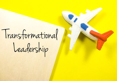 Transformativ Ledelse - hvad siger den mest undersøgte ledelsesteori om ledelse i praksis?