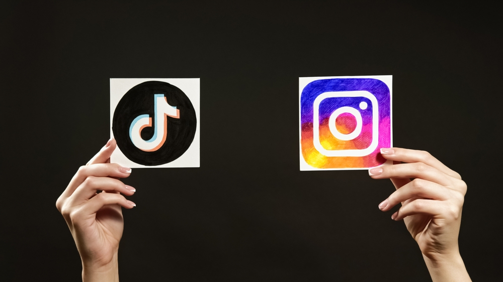 What is "social media journalism"?