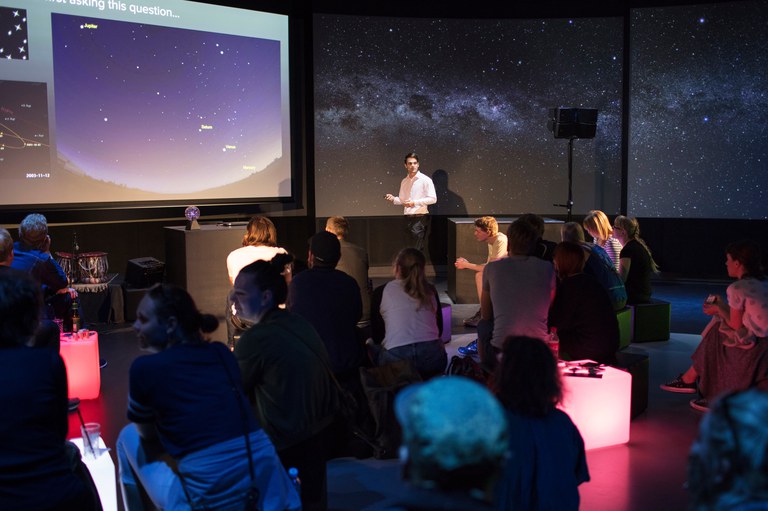 Planetariet-pubquiz200418-01.jpg